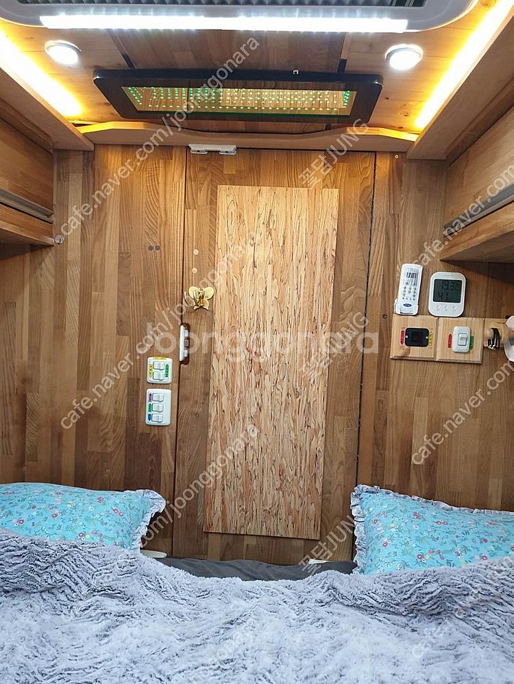 롱바디 카운티 캠핑카 판매합니다--7